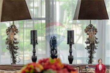 1,000 Sqm., 5 Beds, 6 Baths Townhouse listed for ฿ 100,000,000.