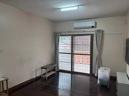 Rent - Detached House 200 sq.m. 4 bedroom 2 bathroom Tiwanon52 Alley Tiwanon Rd.